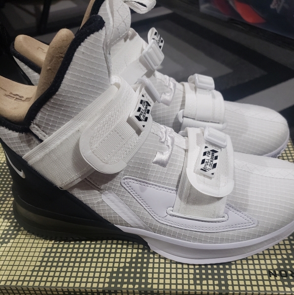 LEBRON SHOES - Picture 2 of 4